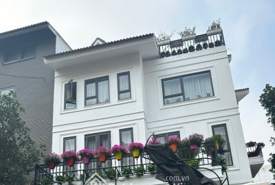CHÍNH CHỦ CẦN BÁN HOA HẬU SÀI ĐỒNG - FULL NỘI THẤT SỊN SÒ - Ở SƯỚNG 216M2, GIÁ 48 TỶ