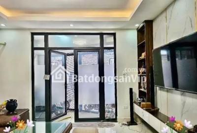 Sau Bão Chủ Giảm Chào Muốn Bán Nhanh Nhà 45m2 - 4 Phòng Ngủ Phố Hồng Tiến