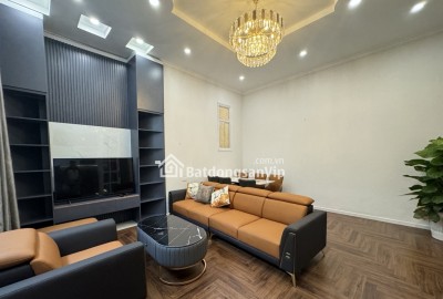 Á HẬU HỒNG TIẾN , ĐẸP LONG LANH -FUll Nội thất xịn xò - Mặt tiền khủng - lô góc 3 thoáng- gần to Hồng Tiến