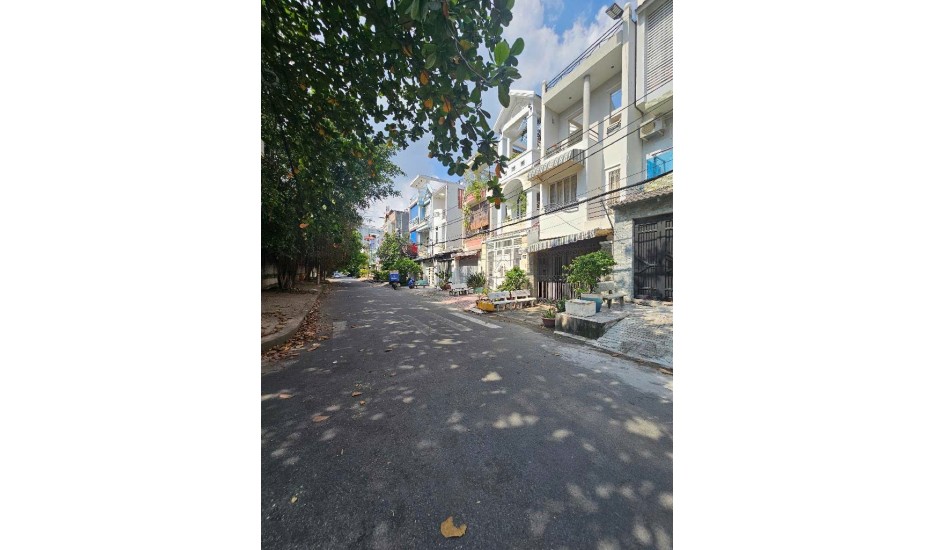NHÀ MẶT TIỀN HẺM XE TẢI TRÁNH NHAU ÂU DƯƠNG LÂN P2 Q8- CHỦ GẤP BÁN,GIÁ 8 TỶ