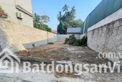 BÁN NHÀ CẤP 4 HOÀNG QUỐC VIỆT (BÁN ĐẤT), CẦU GIẤY, 15M RA MẶT PHỐ, MẶT TIỀN 7M, SÂU 20M, 19 TỶ, 140M