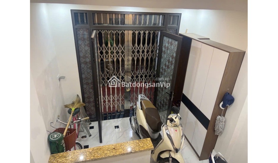 B.á.n nhà Tổ 13, Mậu Lương, lô góc, full nội thất