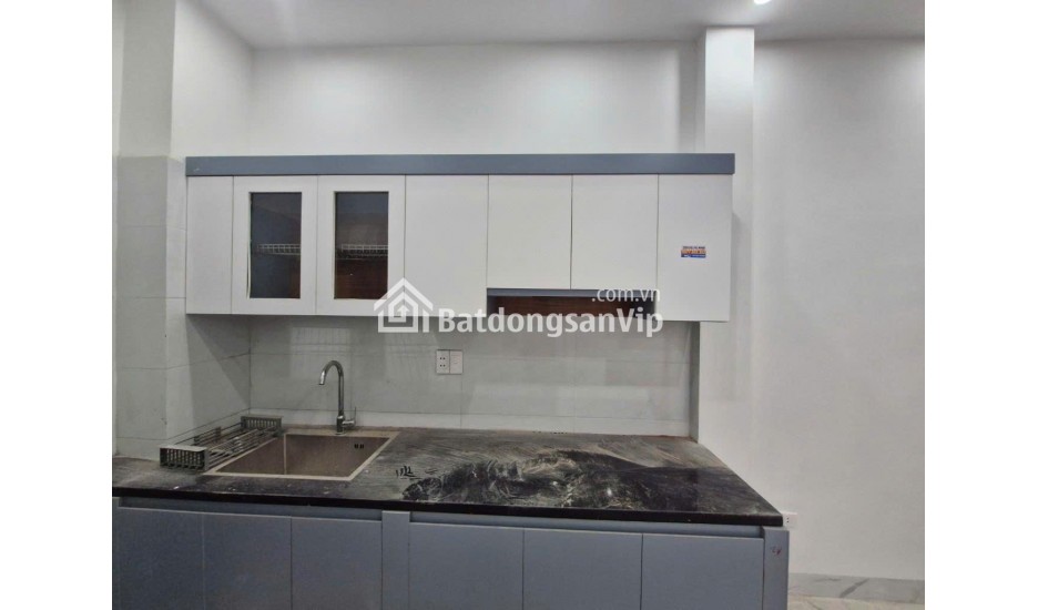B.á.n nhà Biên Giang, 5 tầng kiên cố GIÁ chỉ 4 tỷ