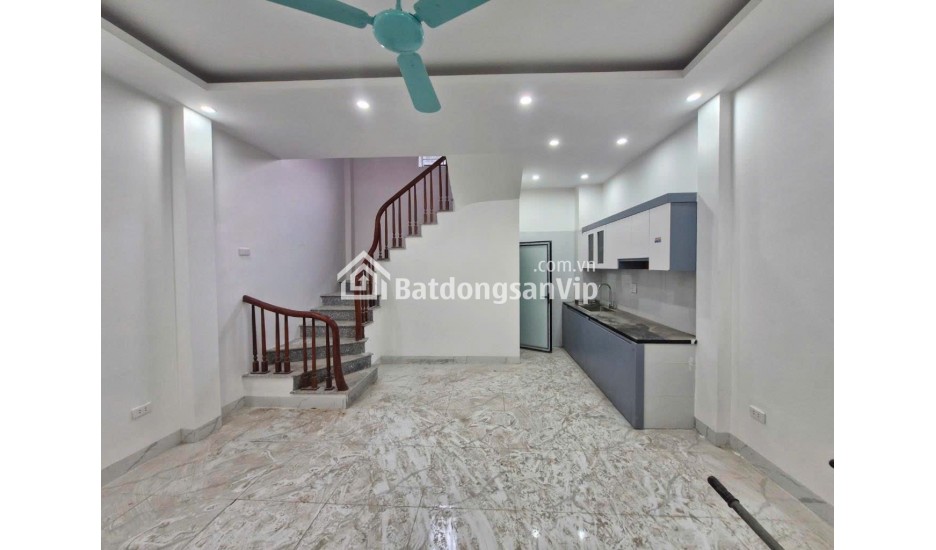 B.á.n nhà Biên Giang, 5 tầng kiên cố GIÁ chỉ 4 tỷ