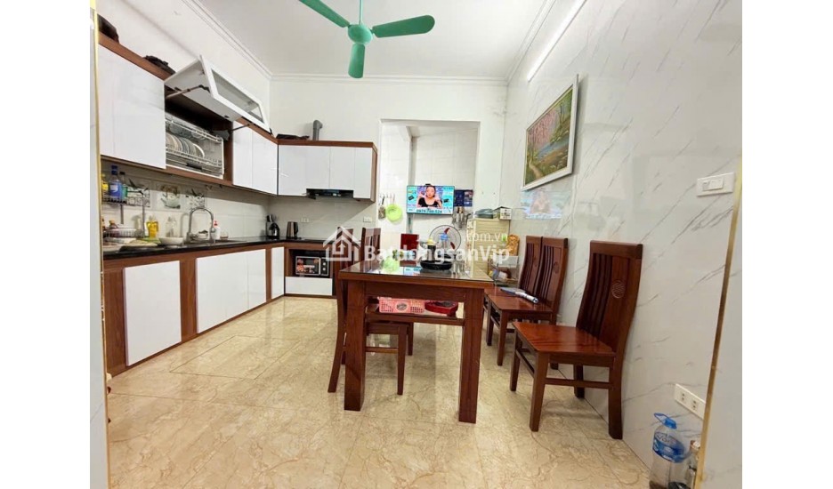 Nhà đẹp mặt phố TRƯƠNG ĐỊNH - FULL NỘI THẤT - diện tích 75M2 MT4.5m