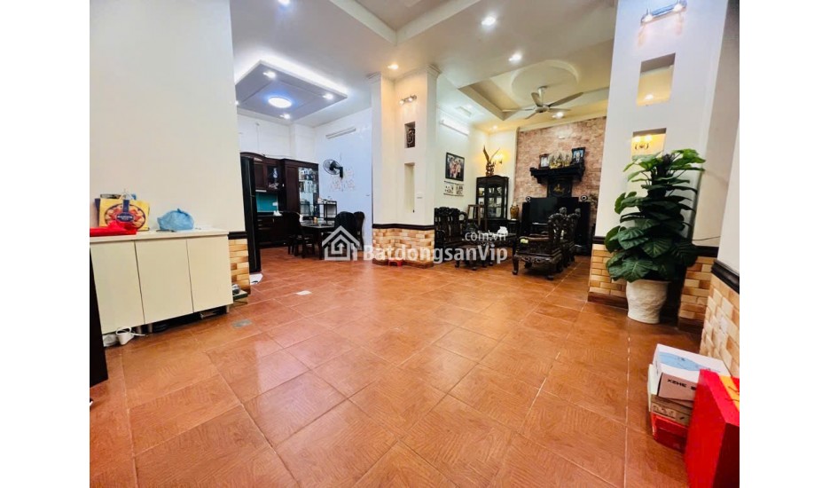 BÁN SIÊU PHẨM LÔ GÓC NGUYỄN VĂN HUYÊN – OTO TRÁNH – VỈA HÈ – KINH DOANH ĐỈNH