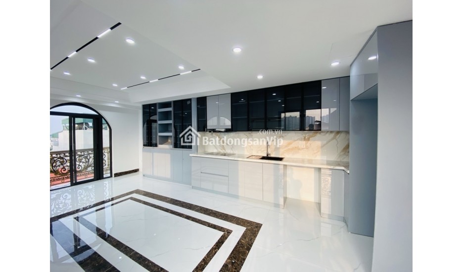 Bán nhà Bồ Đề, ngõ ô tô, giá chỉ 9 tỷ