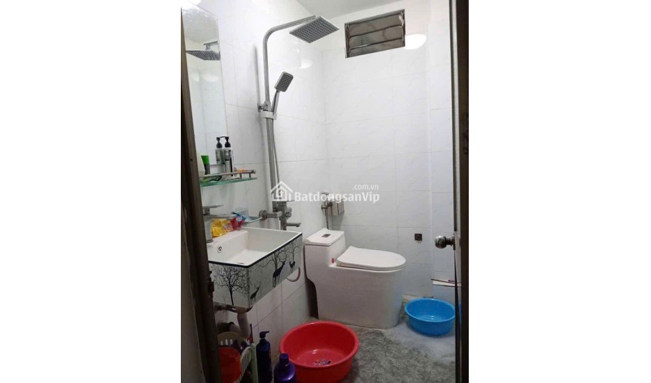 BÁN GẤP! Nhà riêng ngõ Trần Quốc Vượng, Cầu Giấy. Giá: 9.5 tỷ (có thương lượng)