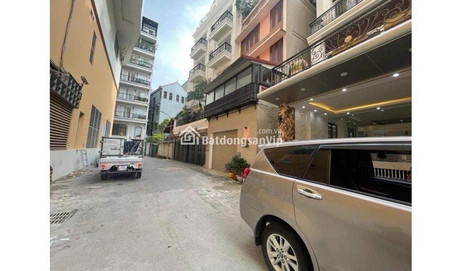 Bán nhà Phố Lạc Long Quân, 8 tầng thang máy, 130m2, Oto dừng đỗ, vài bước ra phố, ra mặt hồ Tây, 51.5 tỷ