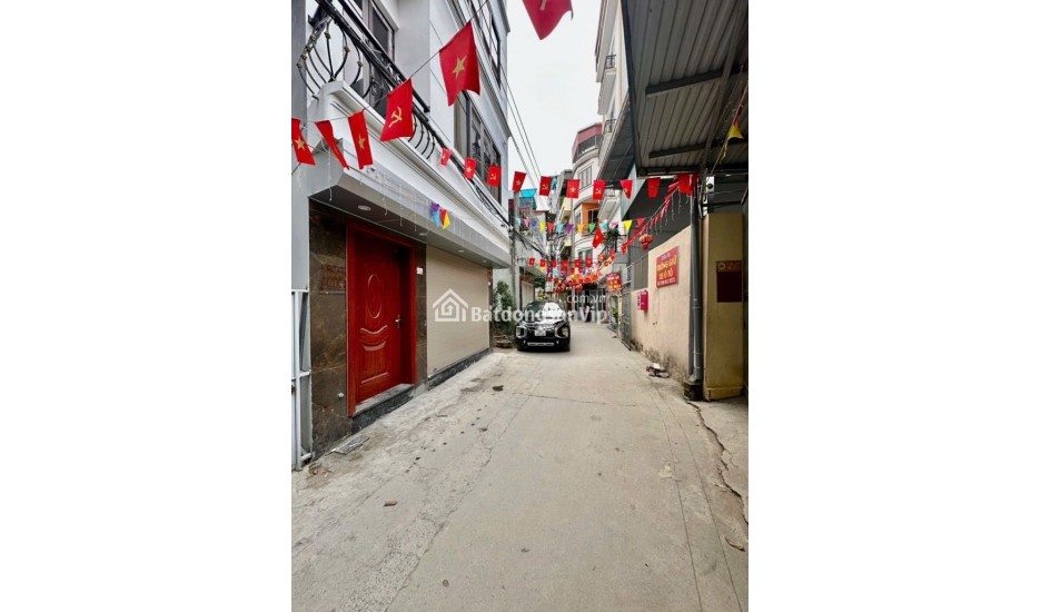 NHÀ LAI XÁ – Ô TÔ TRÁNH – KINH DOANH NHỎ – NGÕ THÔNG TỨ TUNG