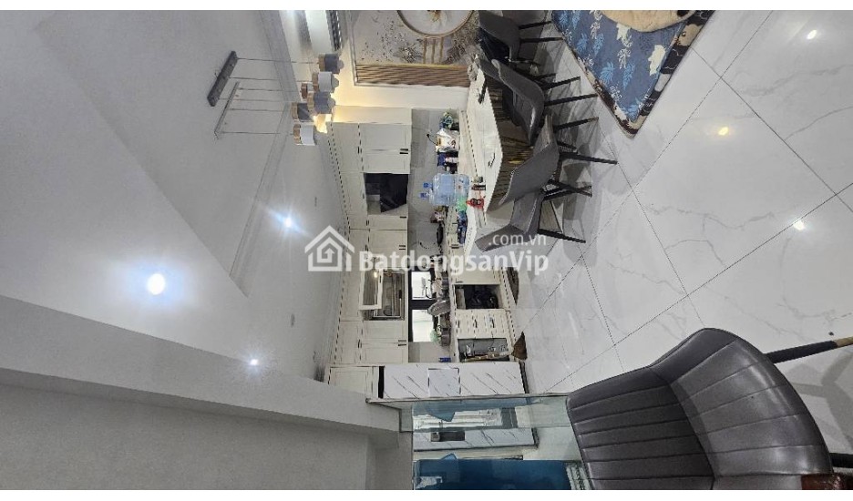 Bán Shophouse - 87 m2 - Vị trí đẹp nhất Gia Lâm - Giá 21,2 tỷ