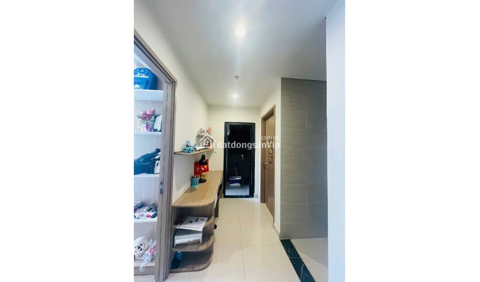 Bán gấp chung cư Vinhomes Oceanpark 1 - DT 55 m2 - 2N 1WC - Có sổ đỏ, ở ngay - Giá 3,95 tỷ