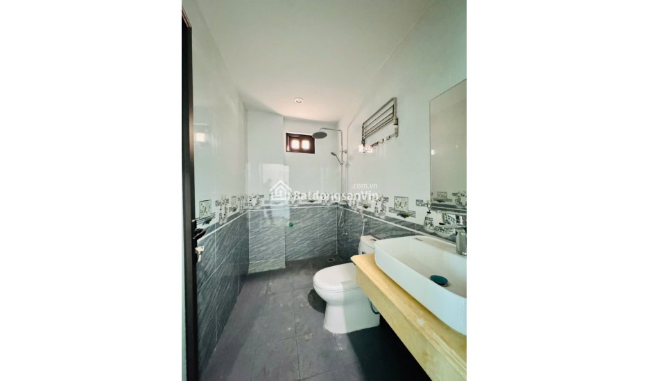 NHÀ MỚI ĐẸP Ở NGAY – LÔ GÓC 3 MẶT THOÁNG – GẦN Ô TÔ – KHU DÂN TRÍ CAO – TẦM TIỀN HIẾM NHÀ