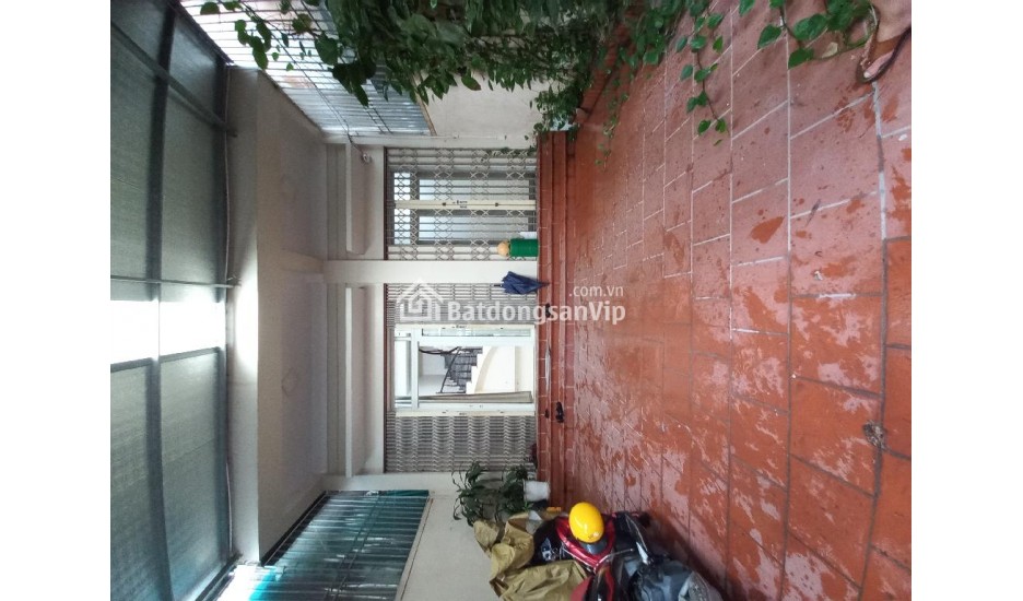 Bán nhà TDP Bình Minh, tt Trâu Quỳ - DT 135 m2, MT 6.5m - Sẵn nhà 3 tầng - Giá 12,8 tỷ