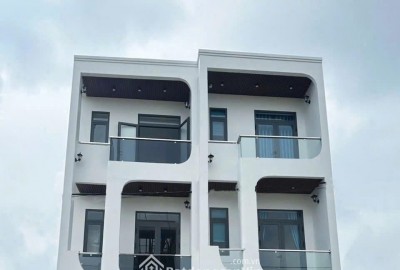 Nhà Mới Xây 3 Tầng – 4x16m – Sổ Hồng Riêng – Gần Chợ Hưng Long – 2.4 Tỷ