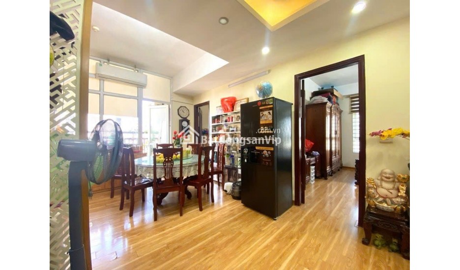 Bán căn hộ Chung cư C18,ngõ 655 Lạc Long Quân (Cạnh Quận ủy Tây Hồ cũ)