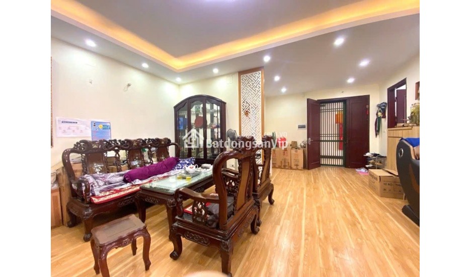 Bán căn hộ Chung cư C18,ngõ 655 Lạc Long Quân (Cạnh Quận ủy Tây Hồ cũ)