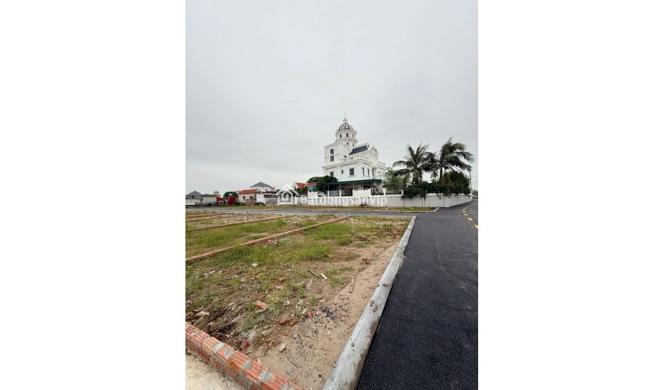 Gia đình cần tiền nên bán gấp lô đất tại TT Quất Lâm- Giao Thuỷ - NĐ – Giá 1.2T/lô