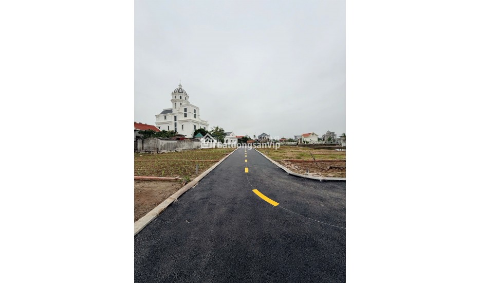 Gia đình cần tiền nên bán gấp lô đất tại TT Quất Lâm- Giao Thuỷ - NĐ – Giá 1.2T/lô