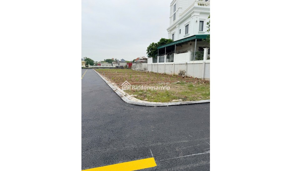 Gia đình cần tiền nên bán gấp lô đất tại TT Quất Lâm- Giao Thuỷ - NĐ – Giá 1.2T/lô