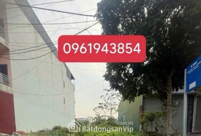 Cần tiền mở rộng kinh doanh, Gia đình cần bán mảnh đất 104 m, MT 5m, giá 1.7 tỷ.