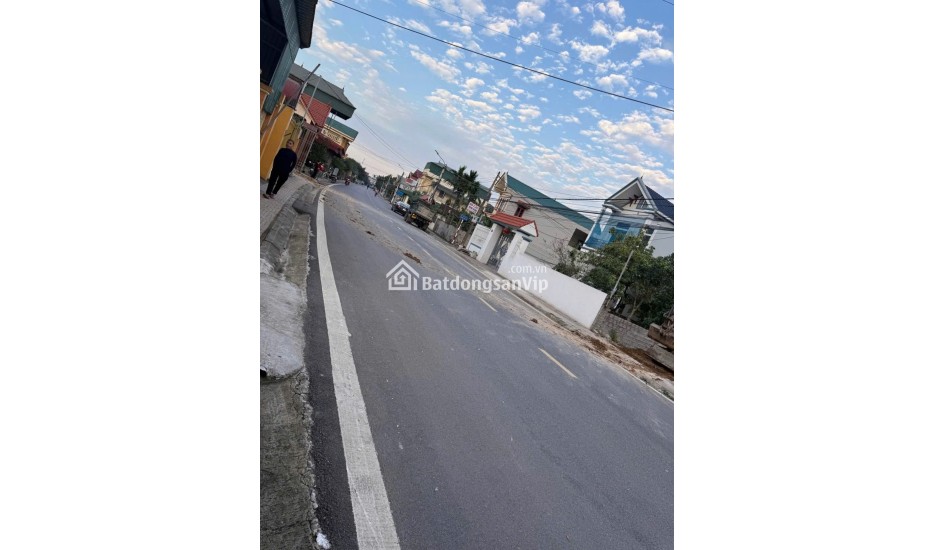 Bán Lô Đất Trục Chính Kinh Doanh Vsip MT 6m Gía RẺ