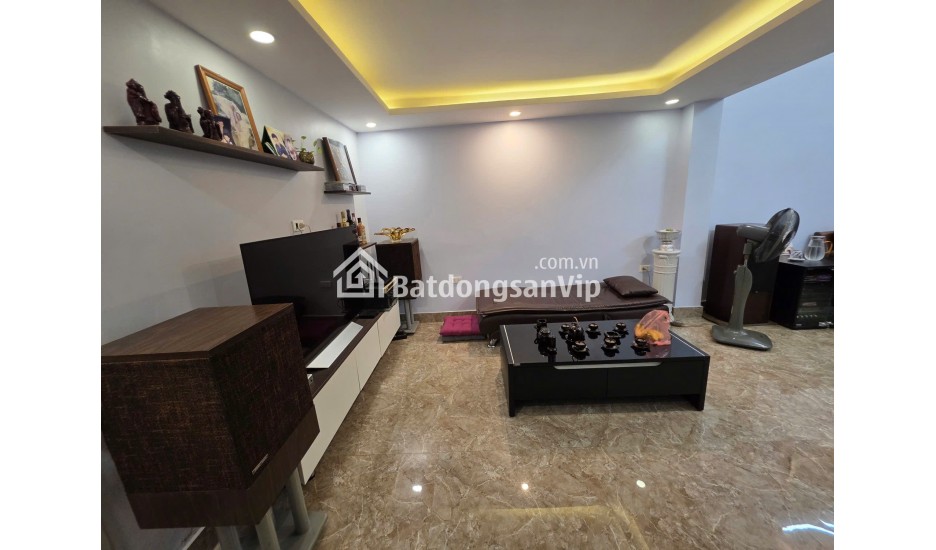 BÁN NHÀ ĐẸP TT HAI BÀ TRƯNG - 65M2 - NỞ HẬU - NHỈNH 18 TỶ
