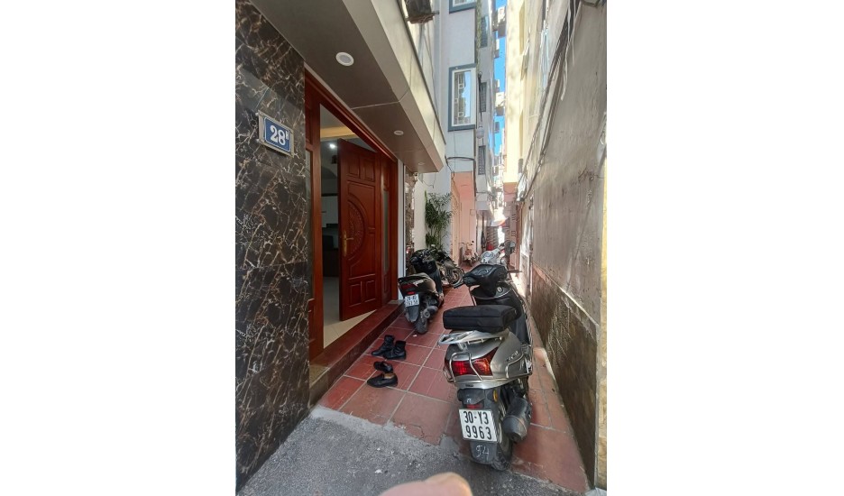 -Vĩnh Hưng- Hoàng Mai -38m, 5tâng,mt5m -Hơn 6tỷ + Sổ đỏ vuông đẹp +Lh:0972.284.186 để đc tv và tt chi tiết