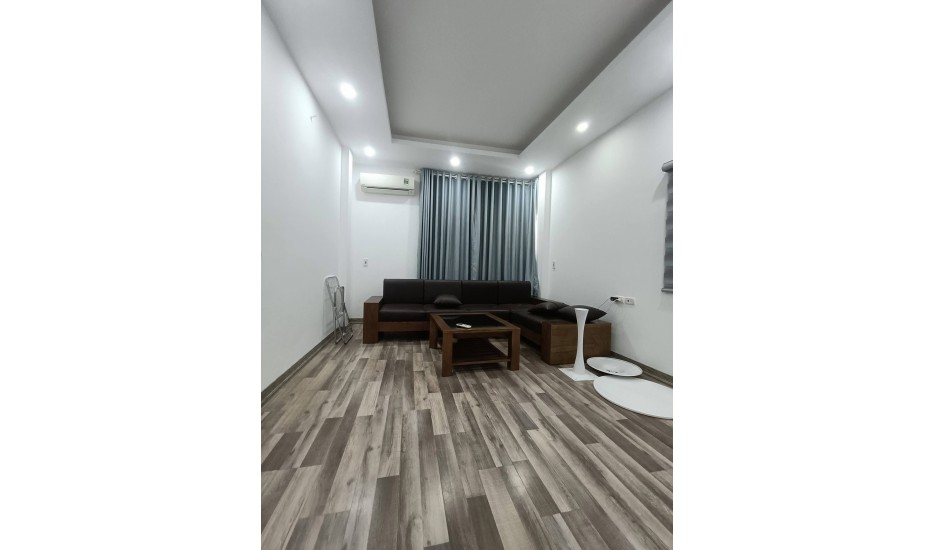 -Vĩnh Hưng- Hoàng Mai -38m, 5tâng,mt5m -Hơn 6tỷ + Sổ đỏ vuông đẹp +Lh:0972.284.186 để đc tv và tt chi tiết