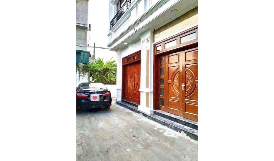 BÁN NHÀ THẠCH BÀN- LONG BIÊN-  5 TẦNG NGÕ RỘNG