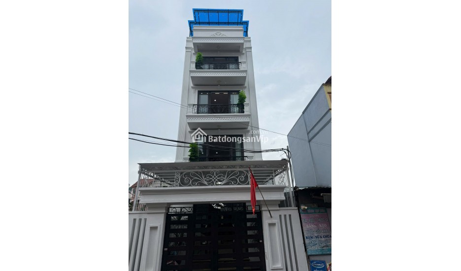Chủ gửi bán căn nhà cự khối long biên  Dc : ngõ 691.29B - bát khối 90m2