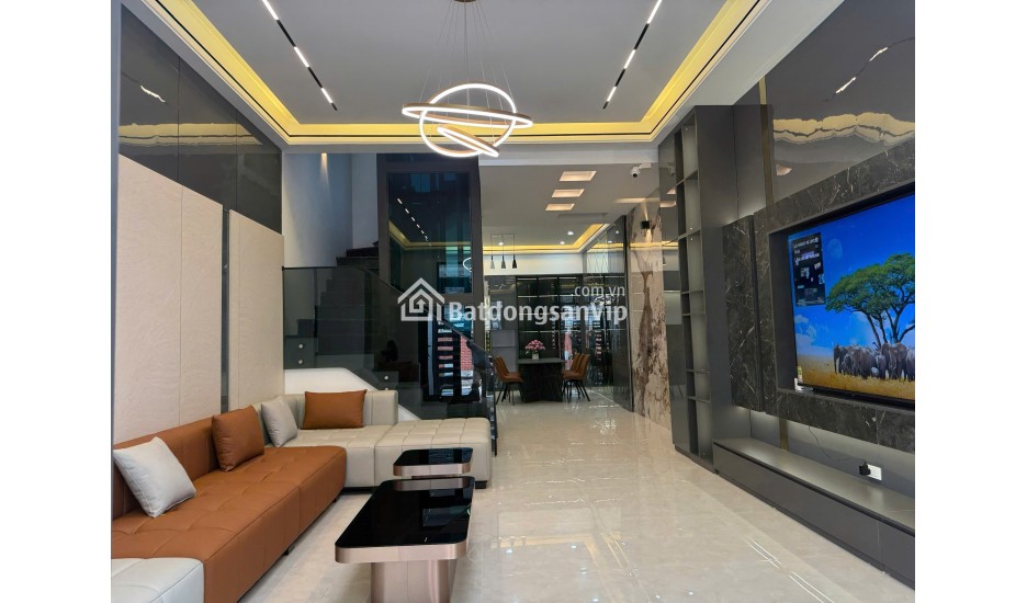 Chủ gửi bán căn nhà cự khối long biên  Dc : ngõ 691.29B - bát khối 90m2